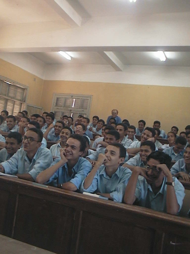 Bauchladentheater-Auftritt-Kairo-1999