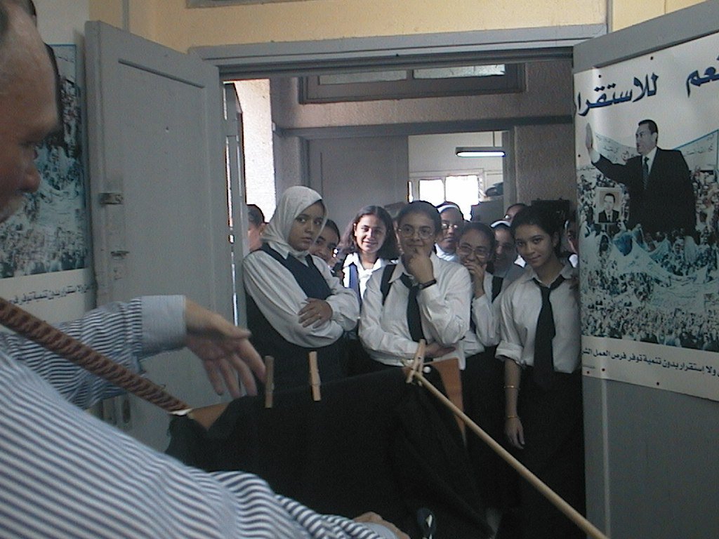 Bauchladentheater-Auftritt-Kairo-1999