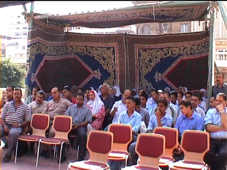 Bauchladentheater-Auftritte-Deutsches-Festival-Alexandria