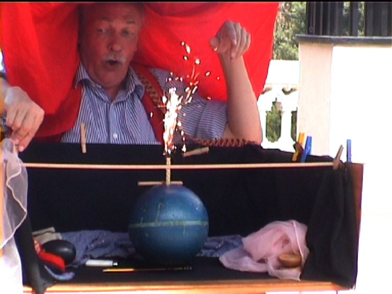 Bauchladentheater-Auftritte-Deutsches-Festival-Alexandria