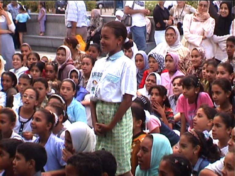 Bauchladentheater-Auftritte-Deutsches-Festival-Alexandria