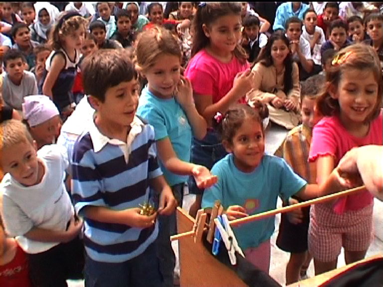 Bauchladentheater-Auftritte-Deutsches-Festival-Alexandria