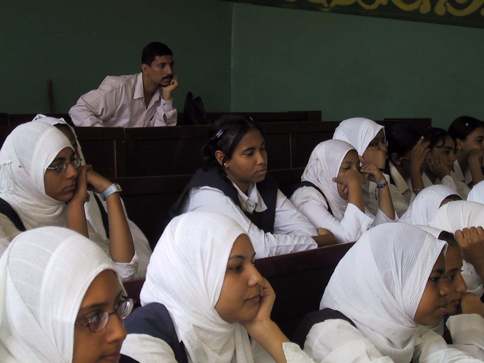 Bauchladentheater-Auftritte-Deutsches-Festival-Assuan