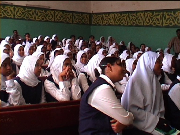 Bauchladentheater-Auftritte-Deutsches-Festival-Assuan