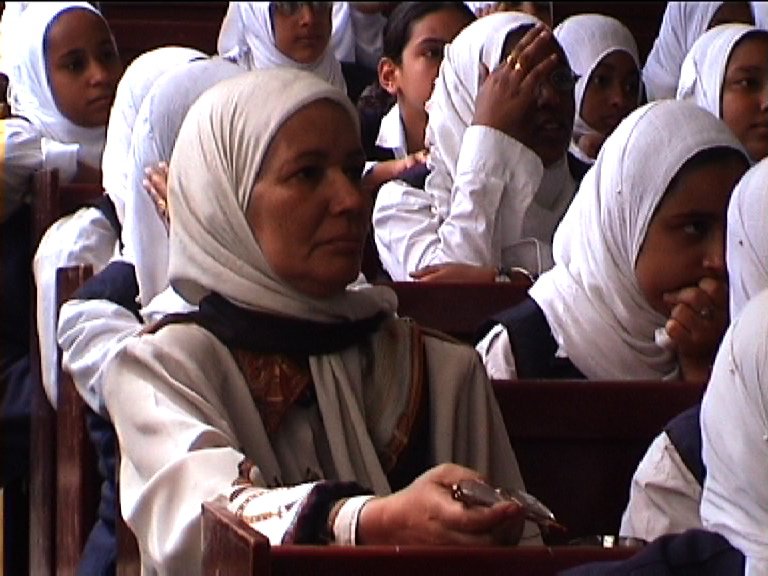 Bauchladentheater-Auftritte-Deutsches-Festival-Assuan