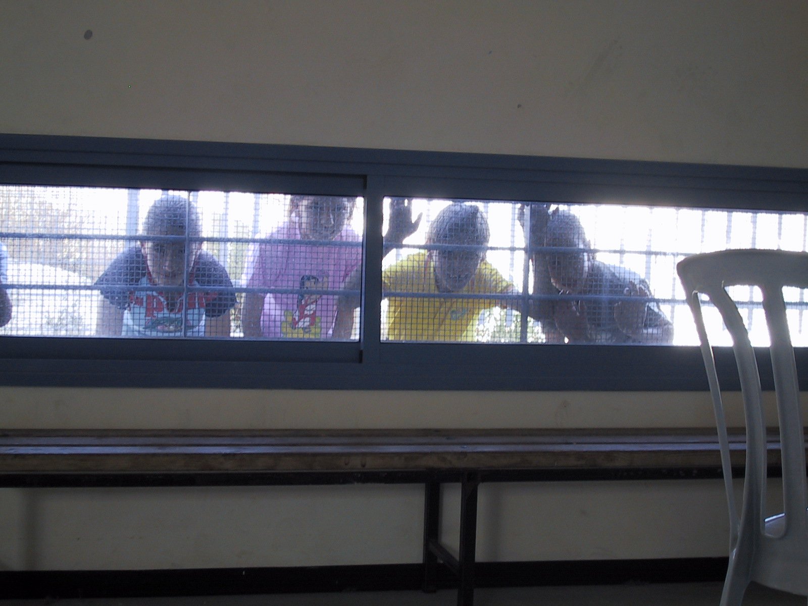 Bauchladentheater-Auftritte-Israel-Palestina-2005