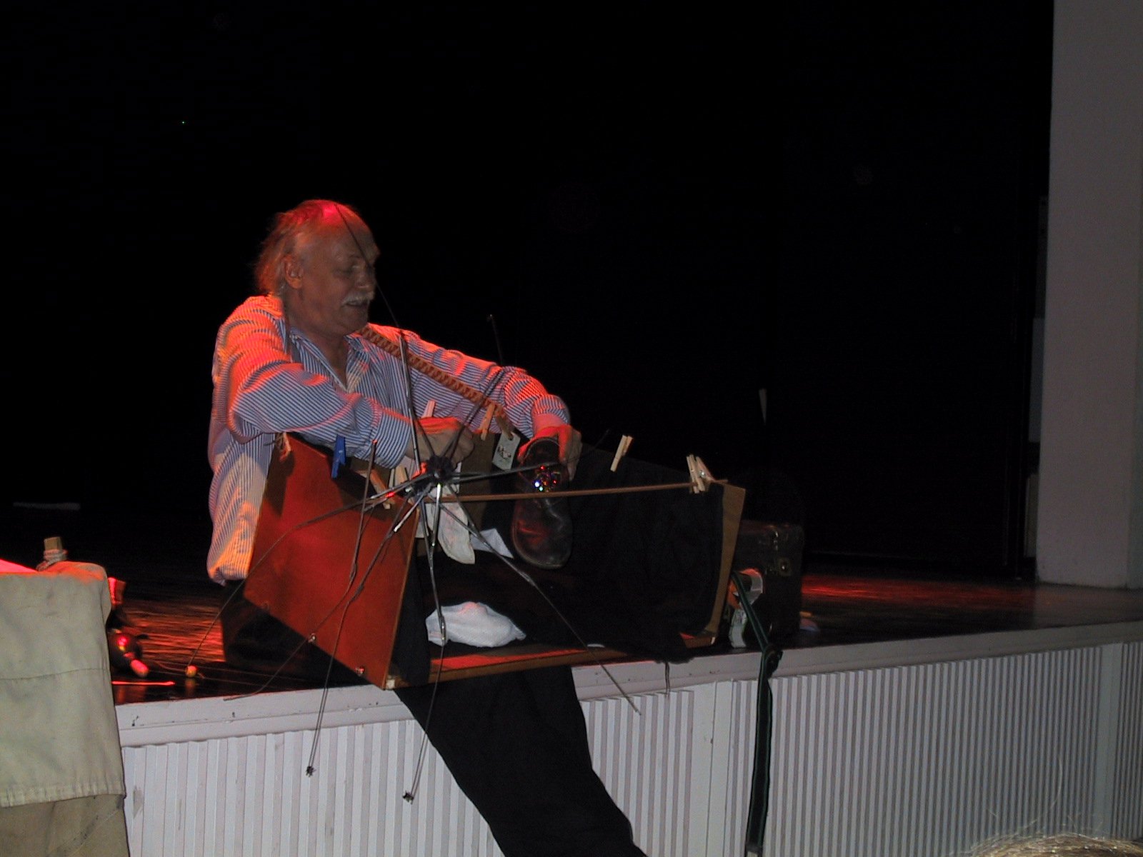 Bauchladentheater-Auftritte-Israel-Palestina-2005