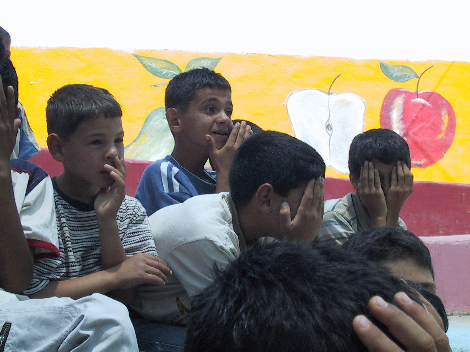 Bauchladentheater-Auftritte-Israel-Palestina-2005