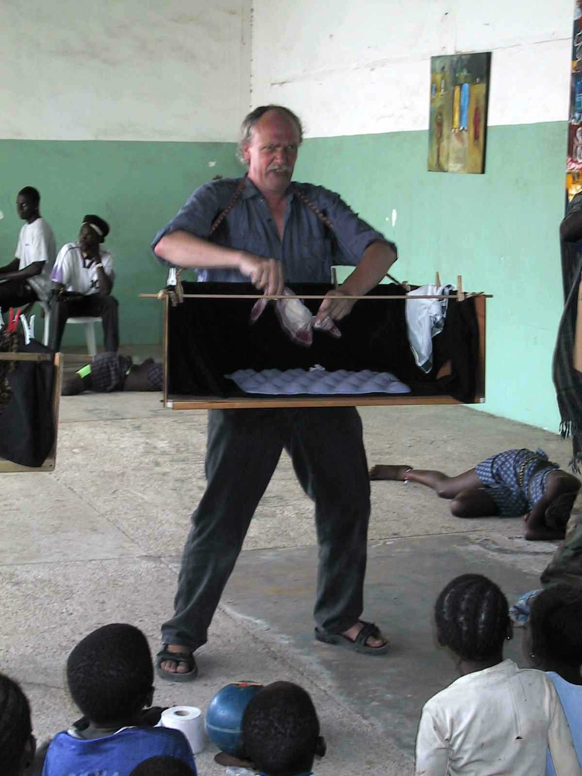 Bauchladentheater-Auftritt-Kairo-1999